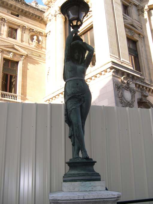  Statue Lampadaire de l'Opéra Garnier